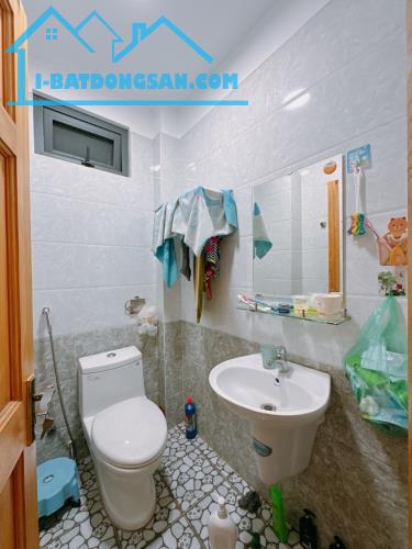 Gấp căn 195/1sec Tôn Thất Thuyết Q.4 BTCT 4 tầng chỉ 3tyxxx ko có căn thứ 2 - 2