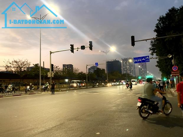 NHÀ GIẢI PHÓNG - OTO ĐỖ CỬA - CHỦ THIỆN CHÍ CẦN TIỀN GẤP CHỈ NHỈNH 7 TỶ - 2