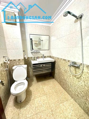 NHÀ GIẢI PHÓNG - OTO ĐỖ CỬA - CHỦ THIỆN CHÍ CẦN TIỀN GẤP CHỈ NHỈNH 7 TỶ