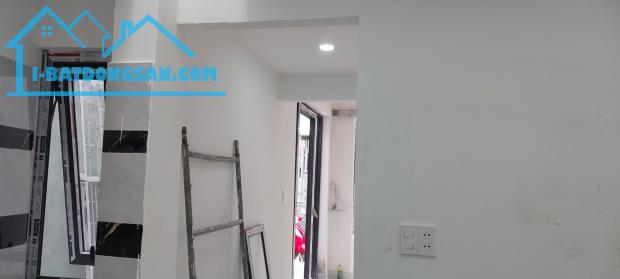 ♪Nhà kiệt Lê Đình Lý, 61m2, 2 tầng, 3PN, mới đẹp, rộng  thoáng, 2.65 tỷ - 2