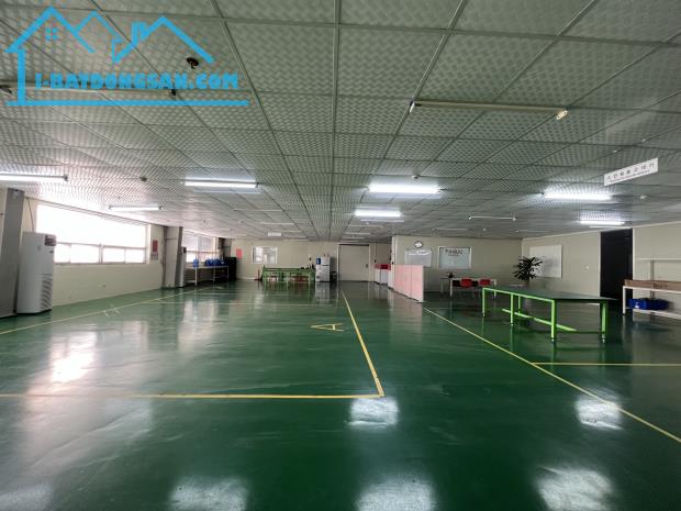 Chuyển nhượng nhà xưởng 3 tầng trong khu công nghiệp Quang Châu, diện tích 21.000m2 - 2