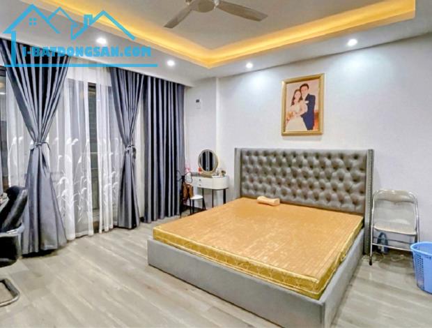 Lô góc liền kề Nguyễn Văn Giáp- 2 mặt đường - kinh doanh - ô tô tránh - dt79m2 ×5tầng - 2