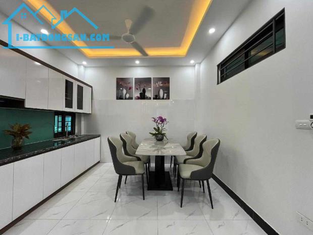 Siêu phẩm, Nhà đẹp Ngọc Trục 45m x 5T, mt 5m, lô góc, ô tô, kd, ngõ thông, Nt đẹp  6,9 tỷ. - 4