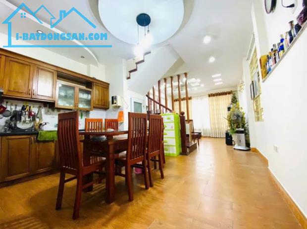 KHƯƠNG TRUNG - DT50M2 X5T - MT 4M - 11,2 TỶ - Ô TÔ ĐỂ TRONG NHÀ  - KHU VIP - 3