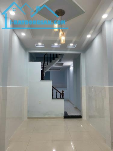 Cho thuê nhà MTKD 12m thông kế Thạch lam quận Tân Phú 3 x 20- 2T -10 triệu - 4