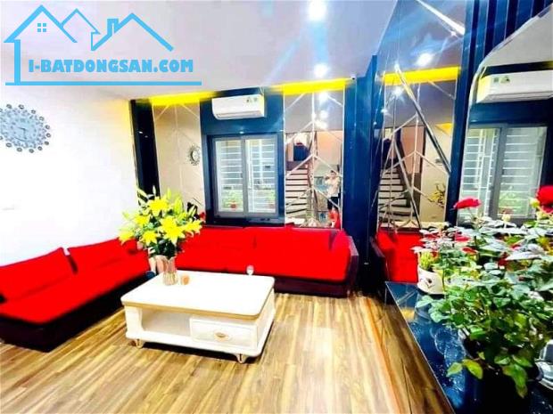 Bán nhà ngõ 385 Hoàng Quốc Việt, Cầu Giấy, 60m2, ô tô, vỉa hè, ngõ thông, kinh doanh 23tỷ - 2