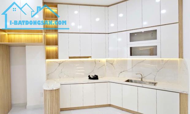 Nhà Trung Tâm P7, 60m2 4 Lầu BTCT, 5 Phòng Ngủ Chỉ Hơn 6 Tỷ, Nguyễn Văn Nghi - 2