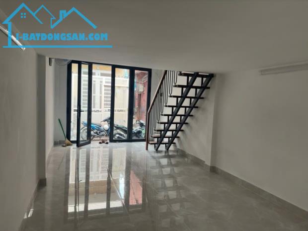 NHỈNH 3 TỶ - 60M2, KHU DÂN CƯ HIỆN HỮU. QUẬN 7 - 3