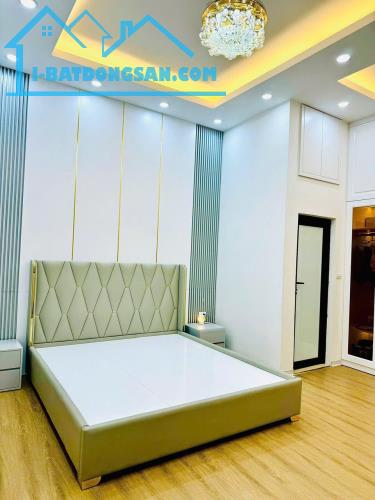 NGUYÊN CĂN NGUYỄN ĐÌNH THI, 50M², 5 TẦNG, 16.5 TRIỆU/THÁNG – SÁT HỒ TÂY