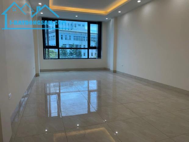 Bán nhà Thanh Xuân 7 tầng THANG MÁY, ngay Ô Tô, Phân Lô, mới, đẹp, ở ngay 16.9 tỷ.