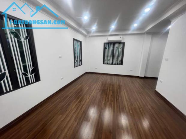 Bán Nhà Đang Xây Có Thang Máy Ở Cầu Đơ,Ngõ Thông,Rộng.Ô Tô Lùi Cửa,Gía 7.8Tỷ Có TL - 4