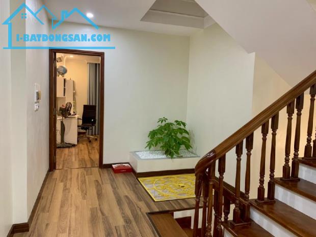 Siêu Phẩm phân lô Nguyễn Xiển  ô tô tránh 42m2 MT4m 12.6 tỷ