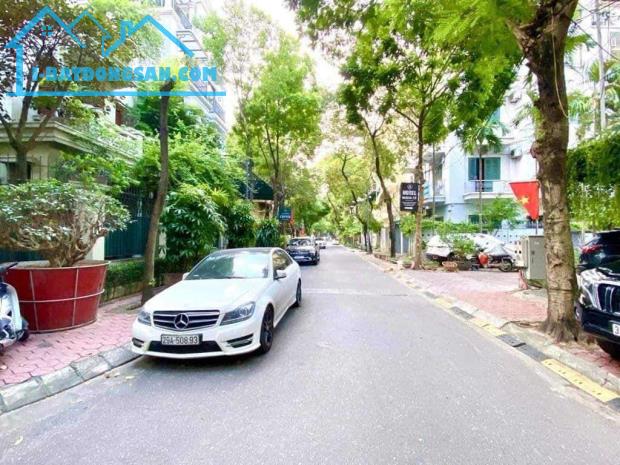 Bán chung cư Mini Xuân La 68m2 6 tầng MT 3.5m ô tô vào nhà , ngõ nông chỉ 14 tỷ 0948031338 - 2