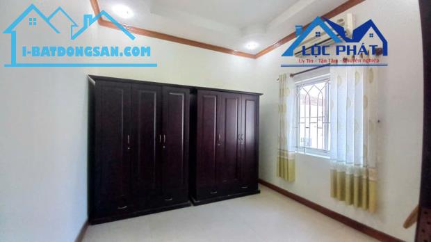 Cho thuê biệt thự mini Long Bình Tân 150 m2 5 phòng ngủ 3 tolet 5 máy lạnh chỉ 12 - 3