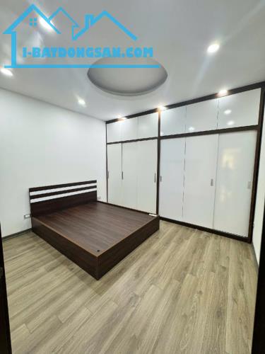Trung tâm Long Biên, ô tô qua lại, full nội thất – 47m2, 4 tầng, 4.1m - Chào 10.88 tỷ. - 1