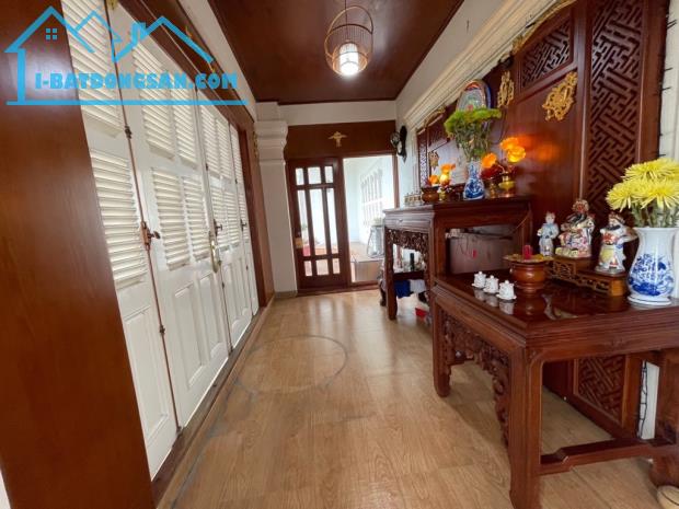 BÁN BIỆT THỰ 6 TẦNG THANG MÁY MẶT TIỀN ĐƯỜNG VÕ VĂN KIỆT - 1