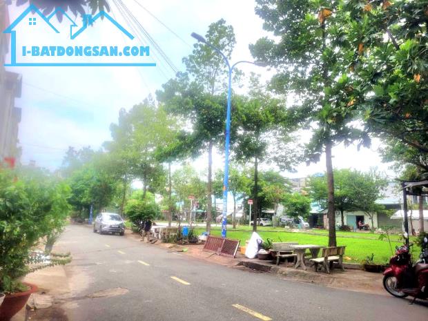 Khu phân lô 38ha Dương Thị Giang Tân Thới Nhất, 100m, 3 tầng, 8.xx tỷ - 2