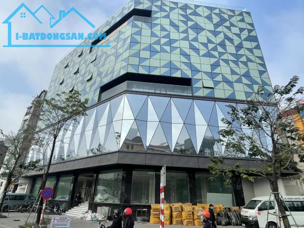 Bán Tòa Building Mặt Phố Phạm Văn Đồng, Cầu Giấy 400m2, 9 Tầng, Mt 35m, Lô Góc 298 Tỷ - 1