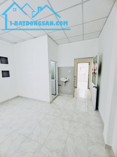 🏡 HẺM 154 ÂU DƯƠNG LÂN QUẬN 8 - 2 TẦNG MỚI ĐẸP - 42M2 - 4X10M - GIÁP QUẬN 1 - 2