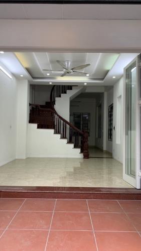 Bán nhà Ngõ 2 Ngọc Thuỵ 50m x 4T ở luôn, Lô Góc, oto tránh, vào nhà giá 7 tỷ 35 có TL. LH - 1