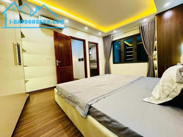 Chủ Cần bán gấp nhà Cầu Giấy 35m2, 5T, lô góc 3 thoáng, full nội thất, liên hệ để ép giá - 3