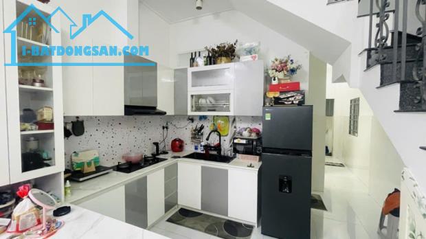 Nhà 2 tầng Nguyễn Văn Quá – Đông Hưng Thuận – Q12 – Hẻm xe hơi – 60m2 –3.8Tỷ - 2