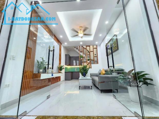 HOA HẬU. BẠCH MAI, HAI BÀ TRƯNG - NHÀ ĐẸP - FULL NỘI THẤT - NGÕ RỘNG - GẦN Ô TÔ 28M X 4T