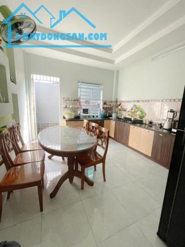 BÁN NHÀ 3 Tầng & ( 4x16m ) Nơ Trang Long thông Nguyễn Xí P13 Bình Thạnh, Chỉ hơn 9 Tỷ !