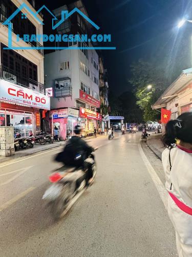 Bán nhà mặt phố Tạ Quang Bửu, Hai Bà Trưng, tiện kinh doanh 3 tầng 79m2 giá 22 tỷ