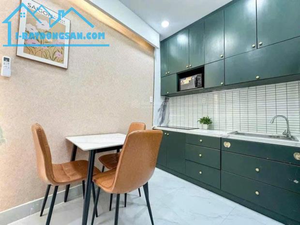 Nhà Hẻm Đẹp Gần Mặt Tiền - Nguyễn Văn Đậu, Bình Thạnh - 4 Tầng BTCT, 35m² - Sổ Vuông Đẹp, - 2