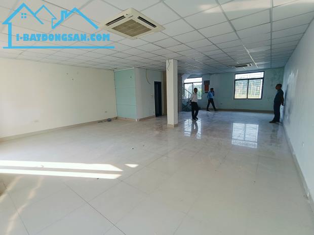 Cho thuê biệt thự liền kề thành phố giao lưu 120m2x6T, thang máy nhà sạch đẹp - 2