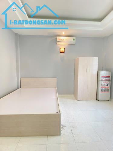 Studio full nội thất cửa sổ thoáng ngay trung tâm Q8 - 2