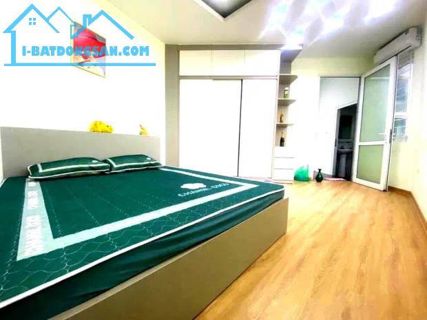 Bán nhà ngõ đình đông, quận hai Bà Trưng, 5 tầng 30m2 5.6 tỷ - 3