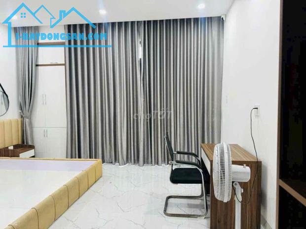 Bán nhà 3 Tầng mới MT Trần Kim Xuyến Hòa Xuân Đà Nẵng, DT sàn gần 300m2 - 2