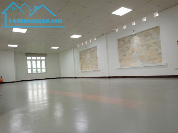 BÁN NHÀ VĂN PHÒNG CỰ KHỐI 133m2, 8 TẦNG THANG MÁY- MẶT TIỀN 7M - DÒNG TIỀN GẦN 1 TỶ/NĂM