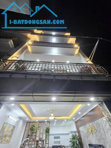 Bán Nhà Hữu Lê Hữu Hòa - 5 Tầng, Ô Tô Đỗ Cửa, Kinh Doanh Được - Giá 6,5 Tỷ