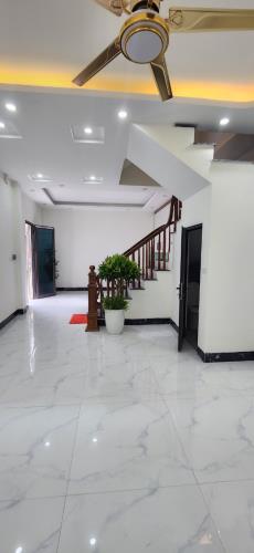 BÁN NHÀ KIM CHUNG ĐẠI TỰ, 43M², 4 TẦNG, LÔ GÓC, NỞ HẬU, NGÕ THÔNG, GẦN Ô TÔ, GIÁ CHỈ 4.9 T - 4