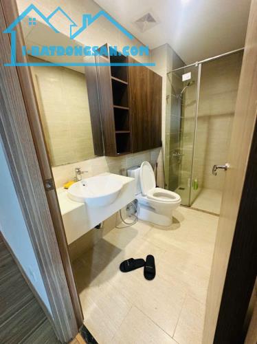 Bán căn chung cư VIN OCEAN PARK1 S215 64m 2pn 2wc giá 3.35 tỷ - 4