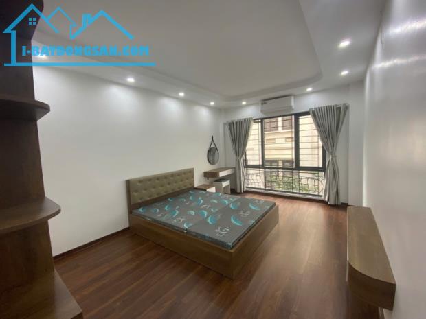 Bán nhà Ngọc Lâm,Long Biên 6 tầng,35m,ngõ thông,oto vào nhà nhỉnh 8 tỷ - 1