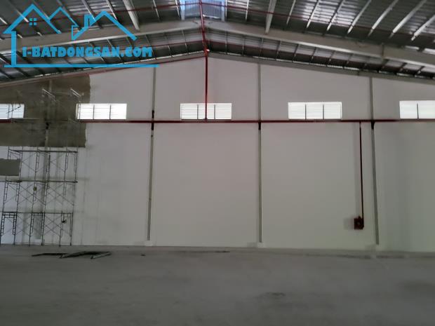 Cho thuê 2800m2 XƯỞNG 100% mới Tân Uyên KCN VSIP 2  Gía : 220 triệu/thg , PCCC tự động - 2