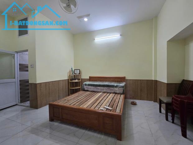 BÙI ĐÌNH TUÝ - HẺM XE HƠI THÔNG - NHÀ ĐẸP 4PN - NỞ HẬU - 64M2 MÀ GIÁ CHỈ 6,9 TỶ