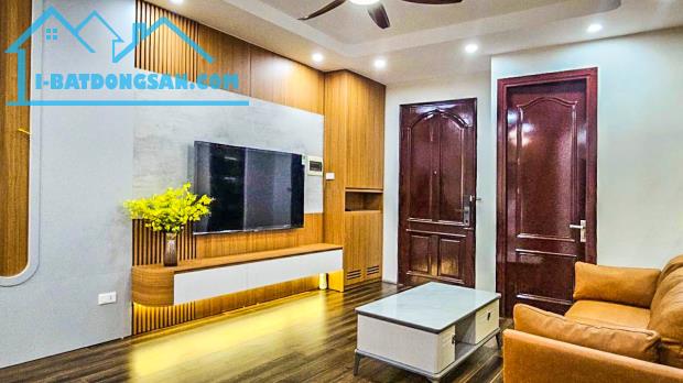 Căn Nhà Tập Thể 70m², 3 Phòng Ngủ, Trung Tâm Hoàng Mai, Giá 1,8 Tỷ