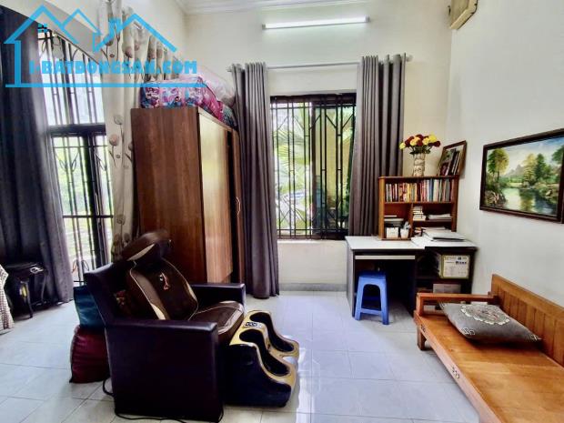 NGUYỄN TRÃI VỊ TRÍ HIẾM LÔ GÓC 3 THOÁNG VĨNH VIỄN VỈA HÈ ÔTÔ TRÁNH KINH DOANH 64m2 MT 5.6m - 1