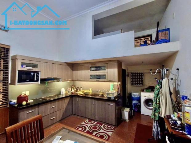 NGUYỄN TRÃI VỊ TRÍ HIẾM LÔ GÓC 3 THOÁNG VĨNH VIỄN VỈA HÈ ÔTÔ TRÁNH KINH DOANH 64m2 MT 5.6m - 2