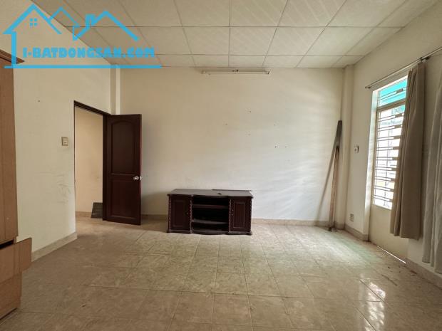 Nhà Lê Quang Định p7 quận Bình Thanh DT 100m2 ,3 tầng hẻm 4m nhỉnh 8ty - 4