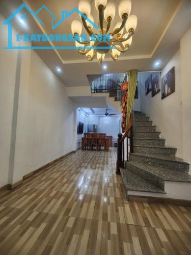 NHÀ ĐẸP MIỄN CHÊ - 35M², 4 TẦNG - FULL NỘI THẤT - Ô TÔ ĐỖ CỬA - NGAY KĐT ĐÔ NGHĨA - BẾN XE - 3