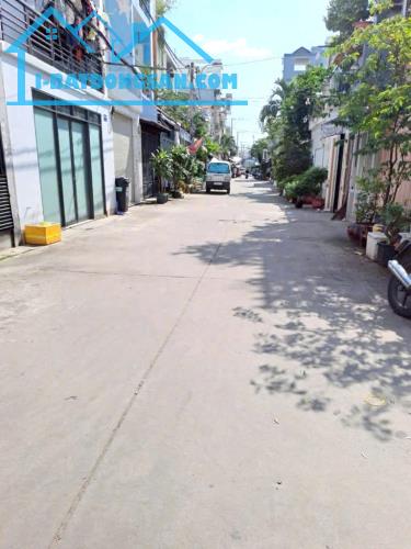 Hàng đầu tư NHỈNH 3 TỶ XÍU -Bán nhà ngay chợ  Bình Trị Đông, SÁT TÊN LỬA - ĐƯỜNG NHỰA 6M -