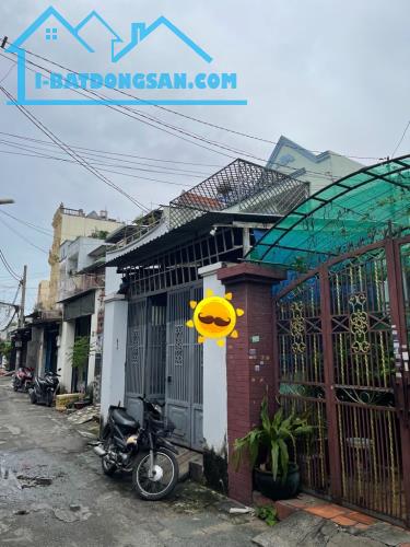 NHÀ T.TAM QUẬN TÂN PHÚ, NGAY CẠNH NHÀ THỜ TÂN HƯƠNG, ĐƯỜNG Ô TÔ, NGANG 4M, 82M2, NHỈNH 6TY