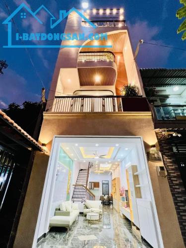 👉 Cần tiền bán gấp căn nhà  đường Trương Đăng Quế, Phường 1, Quận Gò Vấp. Giá 3tỷ150 - 5