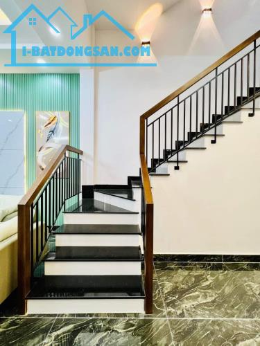 👉 Cần tiền bán gấp căn nhà  đường Trương Đăng Quế, Phường 1, Quận Gò Vấp. Giá 3tỷ150 - 4